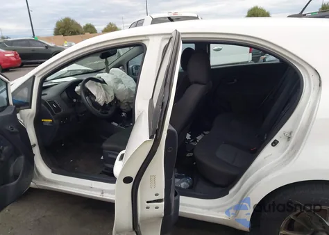 2016 Kia Rio Lx z USA, uszkodzony, nr VIN KNADM5A38G6648525